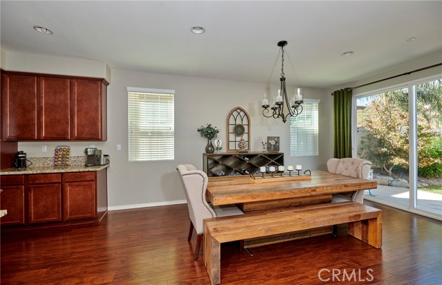 4049 Running Oak Lane, San Bernardino CA: https://media.crmls.org/medias/f8e7fb4f-bf91-4cc4-9ecc-2add5c6330fc.jpg