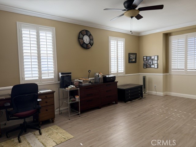 https://media.crmls.org/medias/f8e900a7-5431-4487-bbbd-801c6e07a121.jpg?preset=X-Large