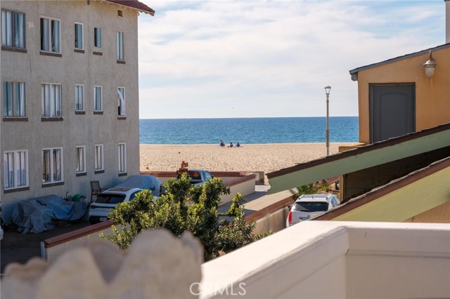 Detail Gallery Image 18 of 73 For 28 10th Ct (9th St Walkstreet), Hermosa Beach,  CA 90254 - – Beds | – Baths