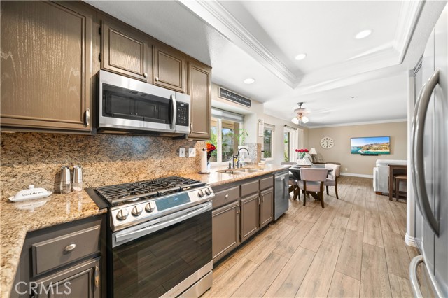 Detail Gallery Image 12 of 71 For 7950 Valencia Ct, Highland,  CA 92346 - 4 Beds | 3 Baths