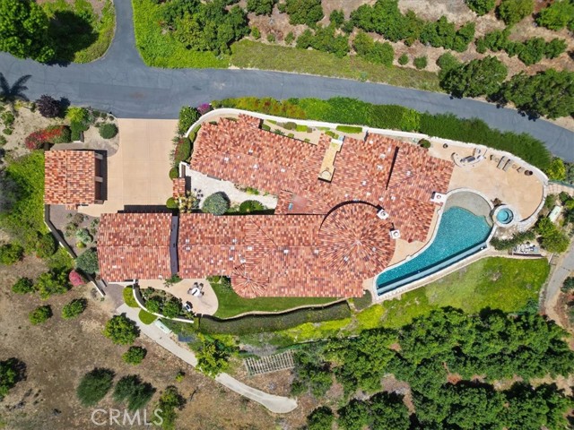 1917 Santa Margarita Drive, Fallbrook CA: https://media.crmls.org/medias/f8ea1f50-56ed-4b96-91c8-eb5d958358d8.jpg
