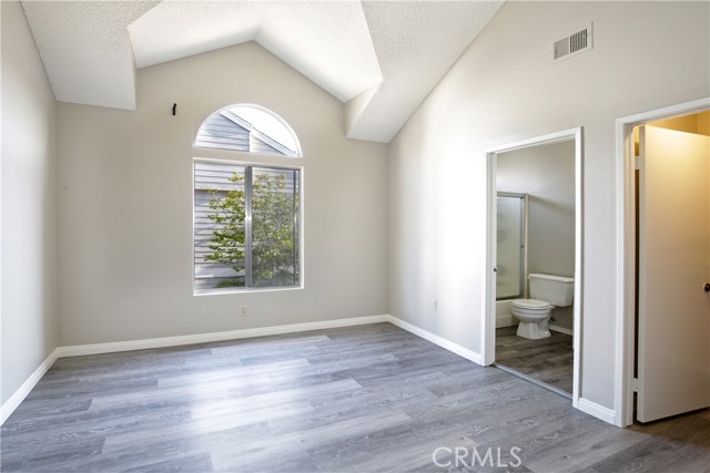Detail Gallery Image 12 of 25 For 260 Victoria St #32,  Costa Mesa,  CA 92627 - 2 Beds | 2/1 Baths