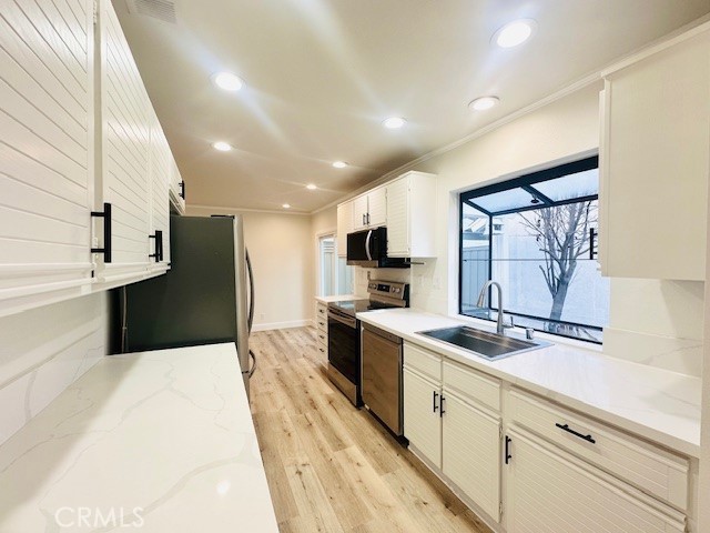 Detail Gallery Image 7 of 26 For 12 Amberleaf, Irvine,  CA 92614 - 3 Beds | 2/1 Baths