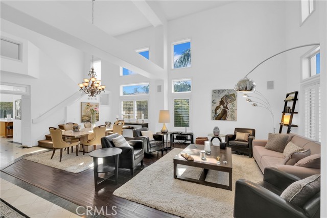 Detail Gallery Image 34 of 62 For 515 Chippendale Ave, Simi Valley,  CA 93065 - 5 Beds | 4 Baths