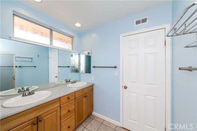 Detail Gallery Image 24 of 33 For 1616 Canyon Dr, Fullerton,  CA 92833 - 3 Beds | 2/1 Baths