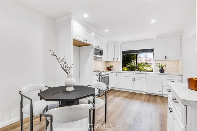 Detail Gallery Image 14 of 46 For 27061 Mill Pond Rd #40,  Dana Point,  CA 92624 - 2 Beds | 2/1 Baths