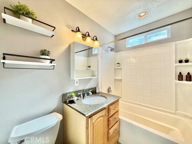 Detail Gallery Image 17 of 27 For 11622 Massinger St, Lakewood,  CA 90715 - 3 Beds | 1 Baths