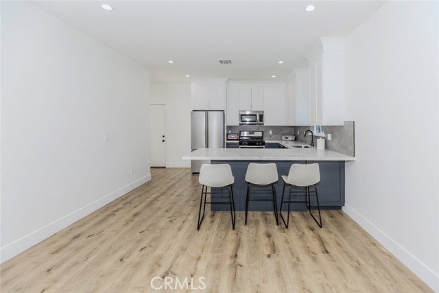 25101 Vermont Drive, Newhall CA: https://media.crmls.org/medias/f8eceae1-c7cb-4112-8136-346a7693dac2.jpg