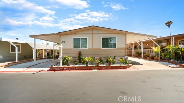 Detail Gallery Image 4 of 23 For 1456 E Philadelphia #320,  Ontario,  CA 91761 - 3 Beds | 2 Baths