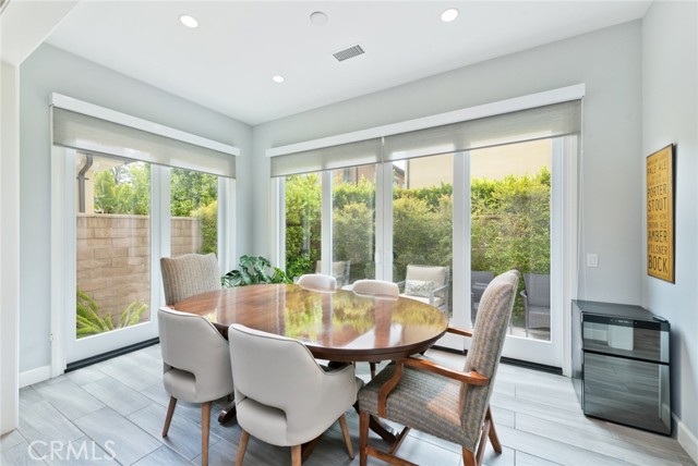 58 Stetson, Irvine CA: https://media.crmls.org/medias/f8ef77bf-7029-47ca-ba02-8cc411a2b630.jpg