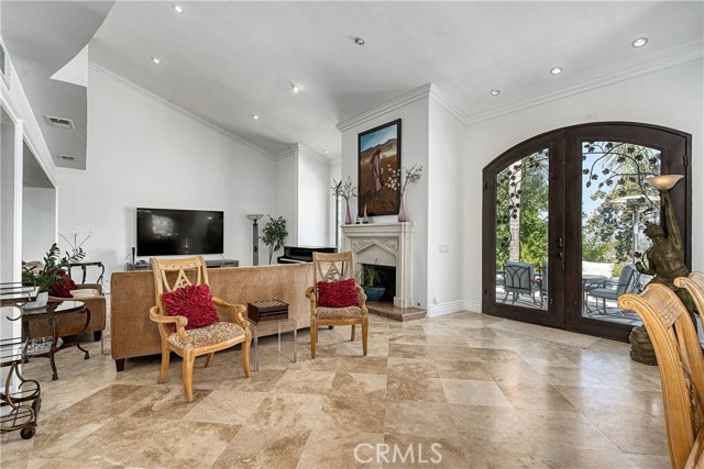 Detail Gallery Image 14 of 38 For 23207 Park Esperanza, Calabasas,  CA 91302 - 5 Beds | 4/1 Baths