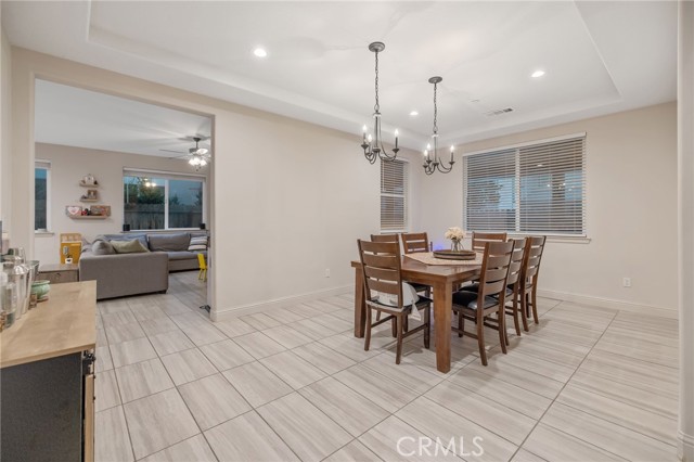 Detail Gallery Image 9 of 42 For 3433 W Milan, Visalia,  CA 93277 - 3 Beds | 2/1 Baths