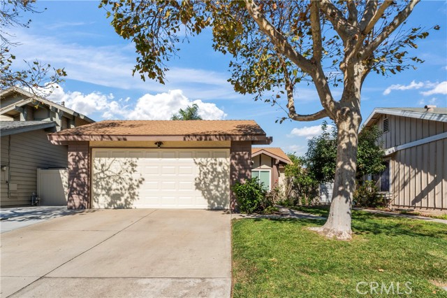 Detail Gallery Image 1 of 29 For 15658 Paine Street, Fontana,  CA 92337 - 2 Beds | 1 Baths