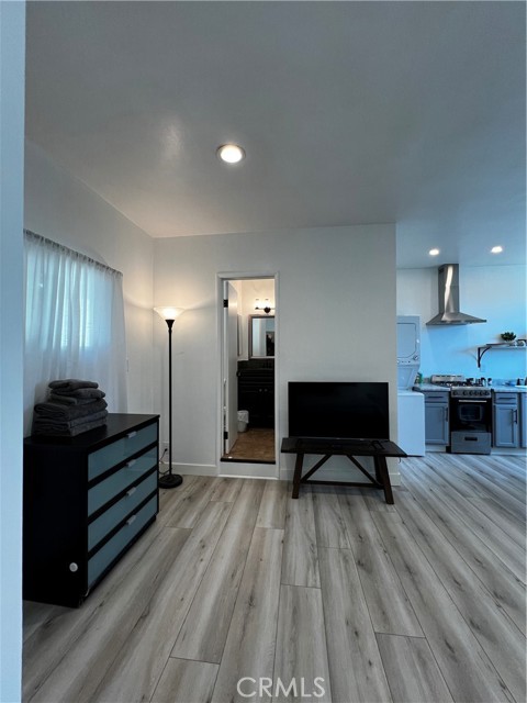 Detail Gallery Image 10 of 11 For 15519 15519 Gramercy Pl, Gardena,  CA 90249 - 0 Beds | 1 Baths