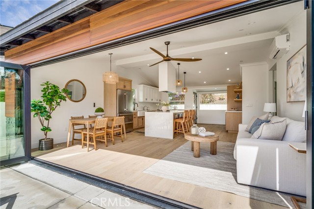 1480 Bluebird Canyon Drive, Laguna Beach CA: https://media.crmls.org/medias/f8f116b2-e7a7-4a6c-b35c-868733a2ab48.jpg