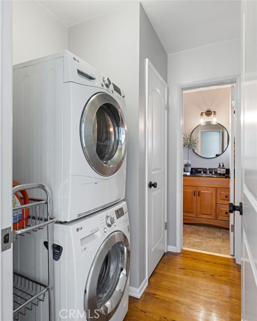 939 North Glendale Avenue, 1 photo 13