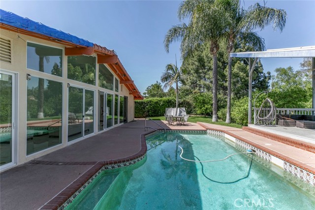 12410 Mclennan Avenue, Granada Hills CA: https://media.crmls.org/medias/f8f1daaa-14e3-4b36-acdc-e0dbf8b69d17.jpg