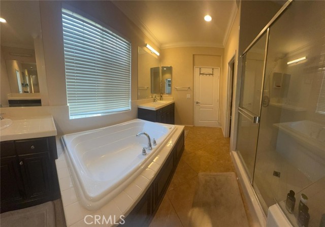 8200 E Brookdale Lane, Anaheim CA: https://media.crmls.org/medias/f8f1dadc-dad7-4a37-90fb-dbc673cadbac.jpg