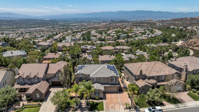 24234 Reyes Adobe Way, Valencia CA: https://media.crmls.org/medias/f8f20bdb-1ec3-462c-a8f9-b325eb2b3a07.jpg
