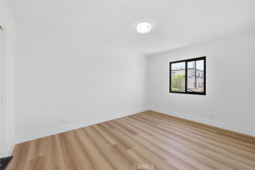 MLS #OC26076476 image #30