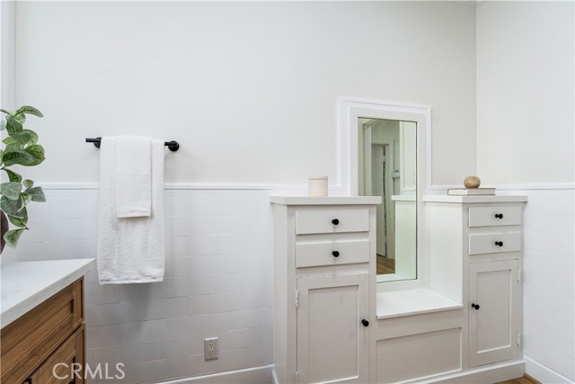 Detail Gallery Image 23 of 35 For 729 S Highland Ave, Los Angeles,  CA 90036 - 3 Beds | 2 Baths