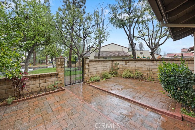 Detail Gallery Image 3 of 44 For 9809 Louise, Rancho Cucamonga,  CA 91730 - 3 Beds | 2/1 Baths