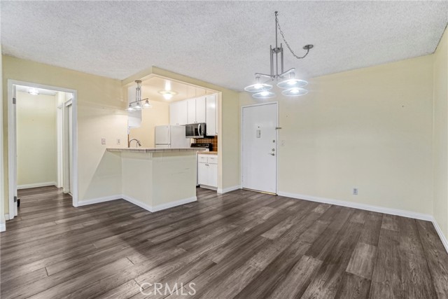 Detail Gallery Image 8 of 46 For 8650 Gulana #C1056,  Playa Del Rey,  CA 90293 - 2 Beds | 2 Baths