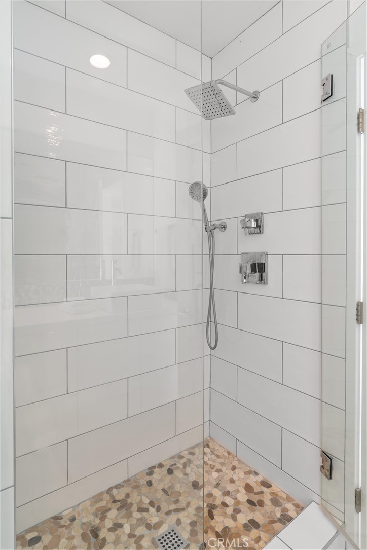 MLS #OC25199426 image #19