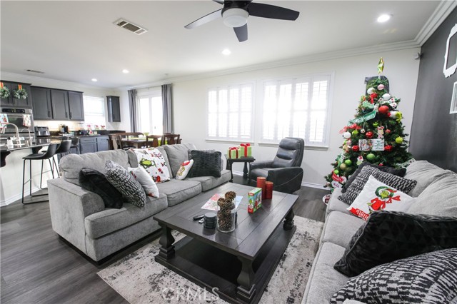 Detail Gallery Image 9 of 69 For 3999 Currant Ln, San Bernardino,  CA 92407 - 5 Beds | 3 Baths