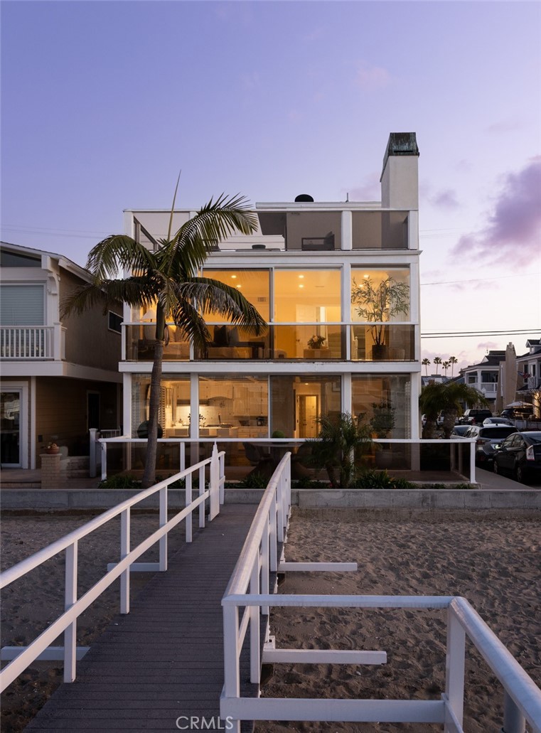 1201 N Bay Front