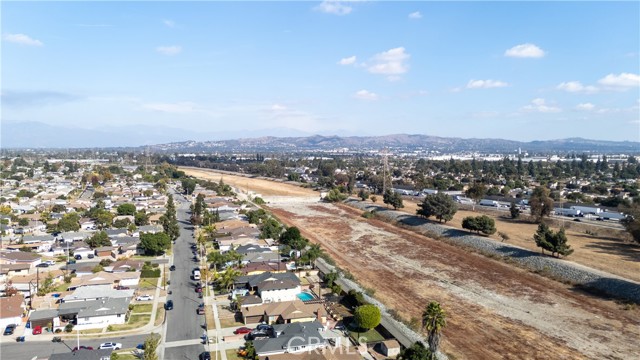 Detail Gallery Image 25 of 27 For 8912 Pico Vista Rd, Pico Rivera,  CA 90660 - 4 Beds | 2 Baths