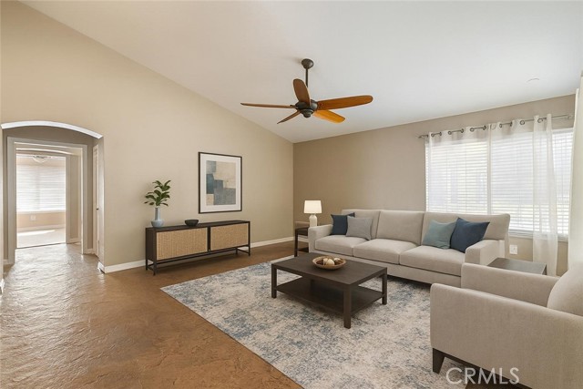 Detail Gallery Image 10 of 34 For 1715 Lake Way, Lancaster,  CA 93534 - 5 Beds | 3 Baths