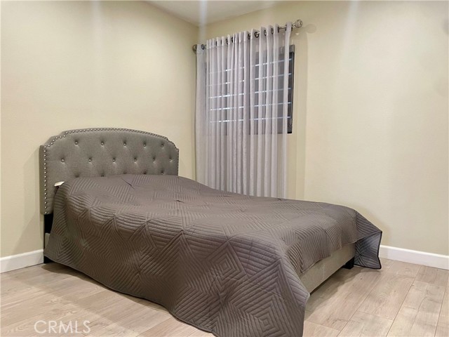 10149 Commerce Avenue, Tujunga CA: https://media.crmls.org/medias/f8f797e7-ab8d-47c1-869d-76e87dcfa83b.jpg