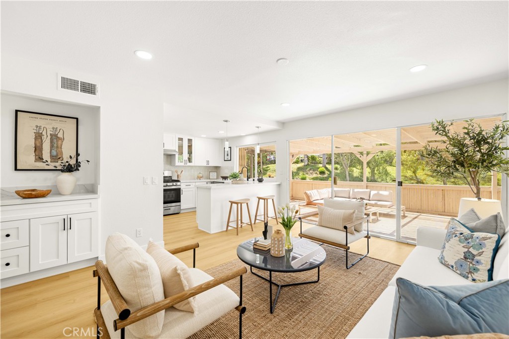 MLS #OC25224463 image #8