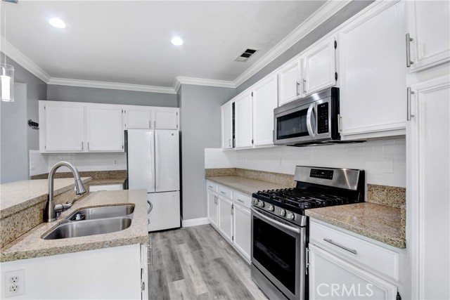 1401 Alta Palma Road, Perris CA: https://media.crmls.org/medias/f8f7f569-78ff-4bae-82c6-50c5505599c2.jpg