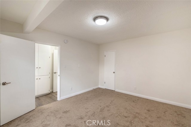 6520 Shirley Avenue, Reseda CA: https://media.crmls.org/medias/f8f84f4c-4c0b-4b9f-b08c-93a3c5a6e168.jpg