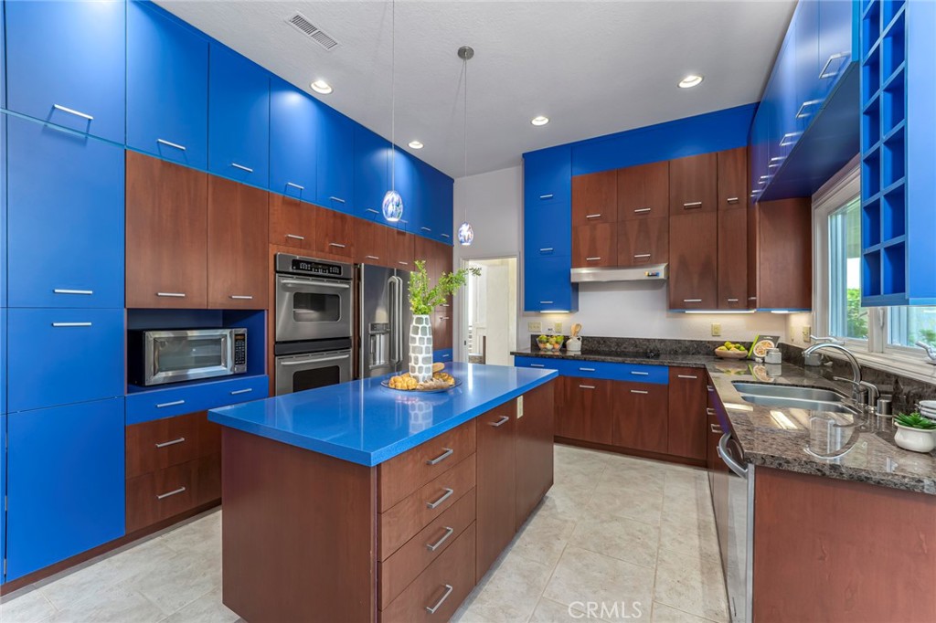 MLS #OC25049744 img 14