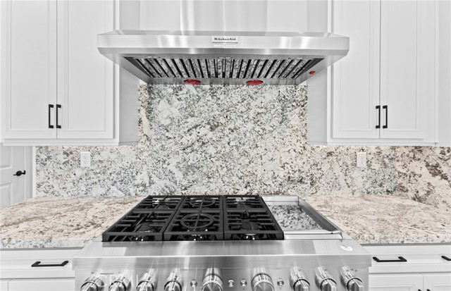 Detail Gallery Image 15 of 49 For 11763 Quailrun Ct, Chatsworth,  CA 91311 - 5 Beds | 5/1 Baths