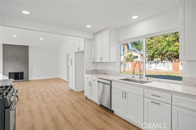 Detail Gallery Image 16 of 43 For 22042 Tanager, Grand Terrace,  CA 92313 - 4 Beds | 2/1 Baths