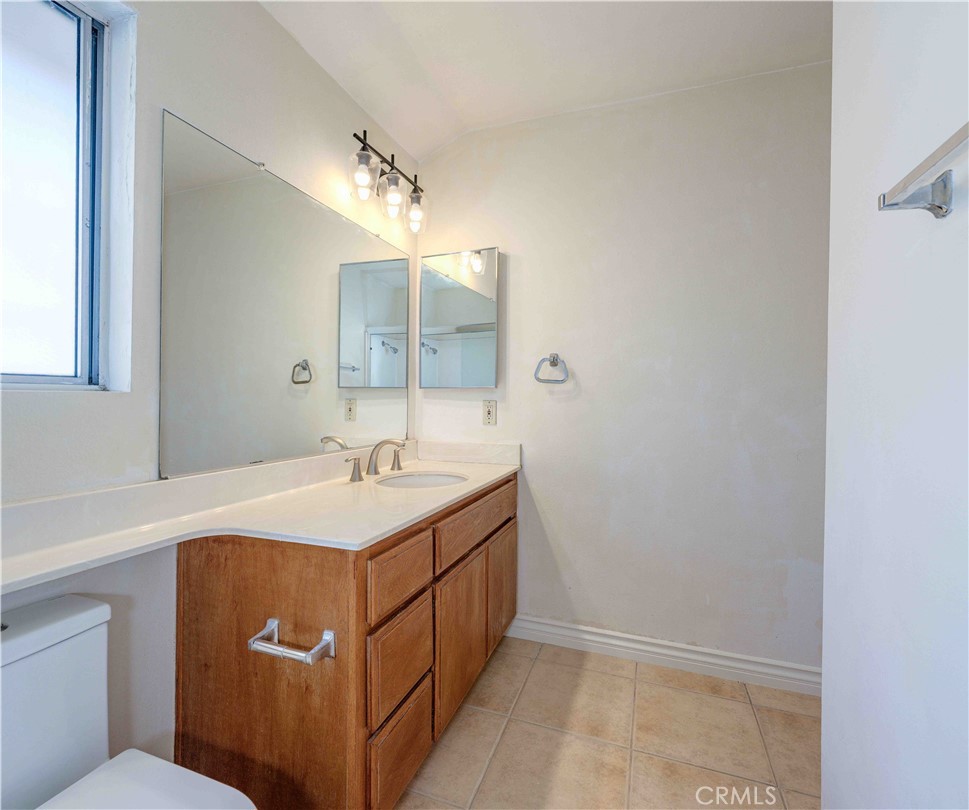 MLS #OC25269803 image #17