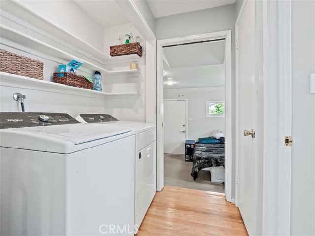 1511 N Maple Street, Burbank CA: https://media.crmls.org/medias/f8fa4b90-48a5-4d92-a089-9fe3e2280596.jpg