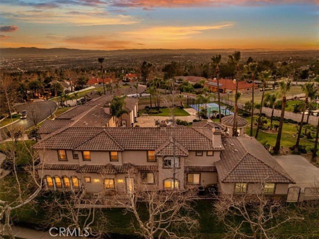 Detail Gallery Image 10 of 74 For 5030 Calypso Ct, Rancho Cucamonga,  CA 91737 - 7 Beds | 4/2 Baths