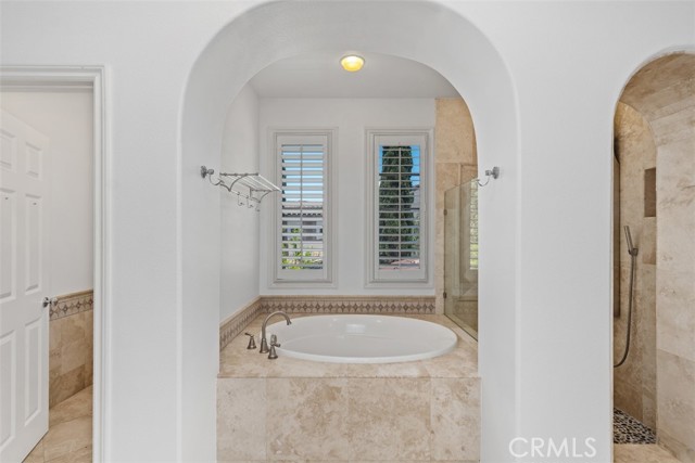 34 Tall Hedge, Irvine CA: https://media.crmls.org/medias/f8fa651b-a437-412b-823e-2b126a062778.jpg