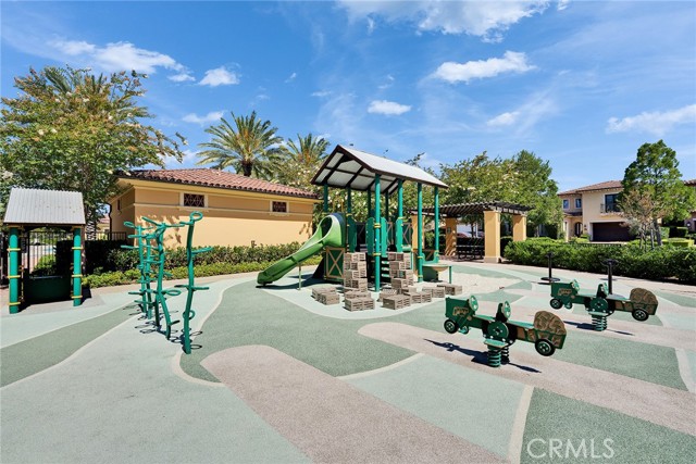 Detail Gallery Image 37 of 50 For 100 Albero, Irvine,  CA 92602 - 4 Beds | 3/1 Baths