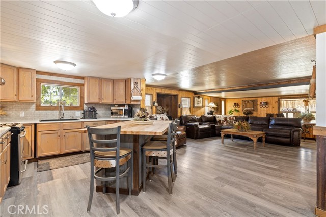 4333 Highway 33, New Cuyama CA: https://media.crmls.org/medias/f8fbaa8f-c73a-4b7a-abbe-044238e0c39f.jpg