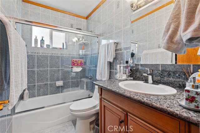 Detail Gallery Image 13 of 32 For 1876 Oregon Avenue, Long Beach,  CA 90806 - – Beds | – Baths