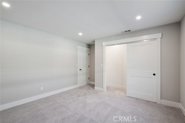 Image 21 of 36 For 60 Loma Vista