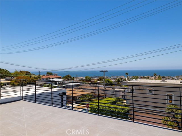 3100 Tennyson Place, Hermosa Beach, California 90254, 4 Bedrooms Bedrooms, ,3 BathroomsBathrooms,Residential,For Sale,Tennyson,SB24059498