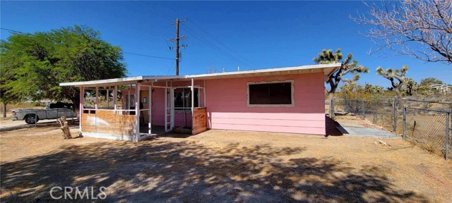 Detail Gallery Image 2 of 16 For 59246 Forrest Dr, Yucca Valley,  CA 92284 - 2 Beds | 1 Baths