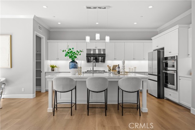 Detail Gallery Image 8 of 55 For 100 Henderson, Irvine,  CA 92620 - 4 Beds | 4/1 Baths